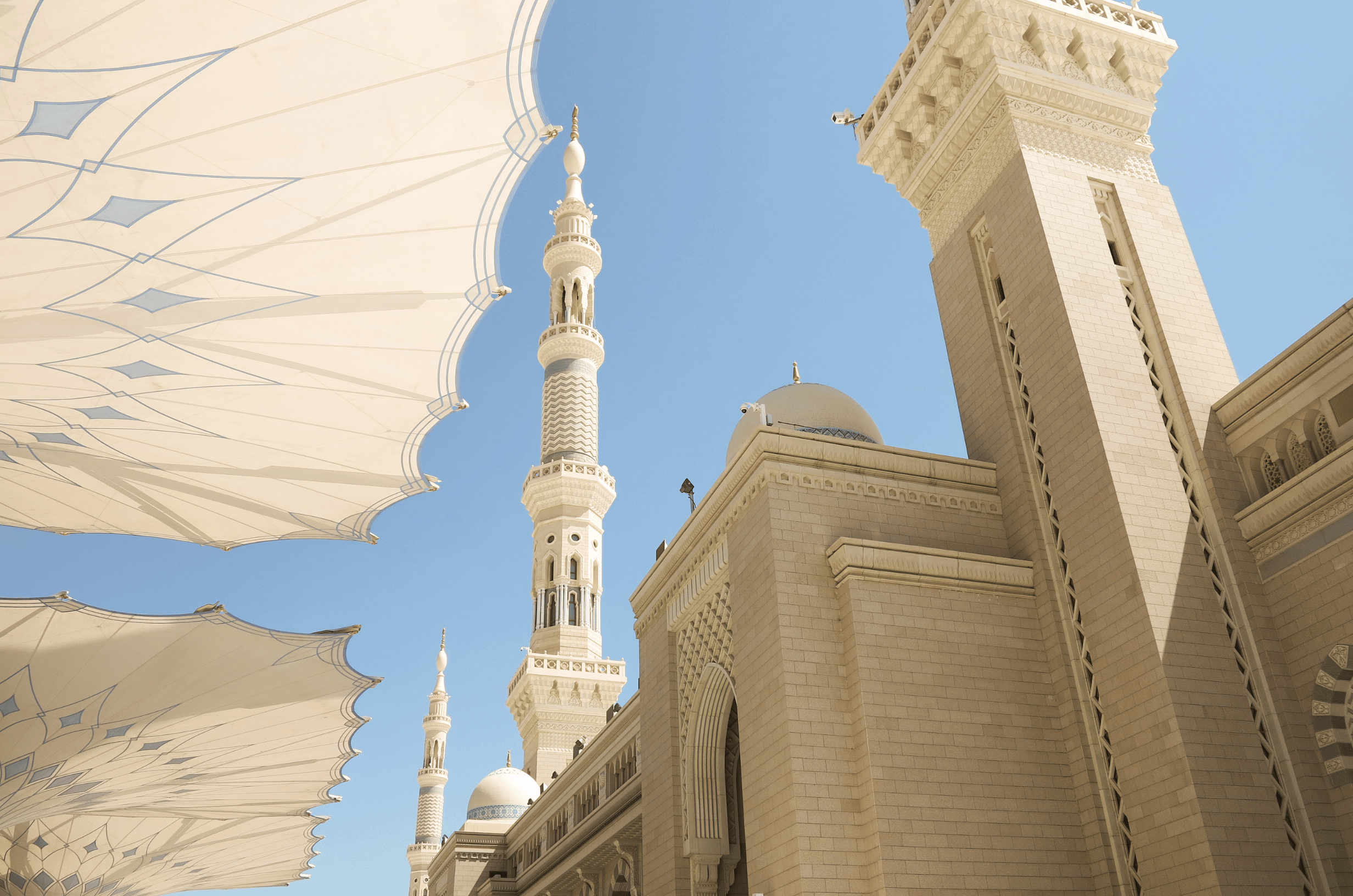 muslim-Dhikr-contemplating-god-islam-Al-Quran-1608358-pxhere.com