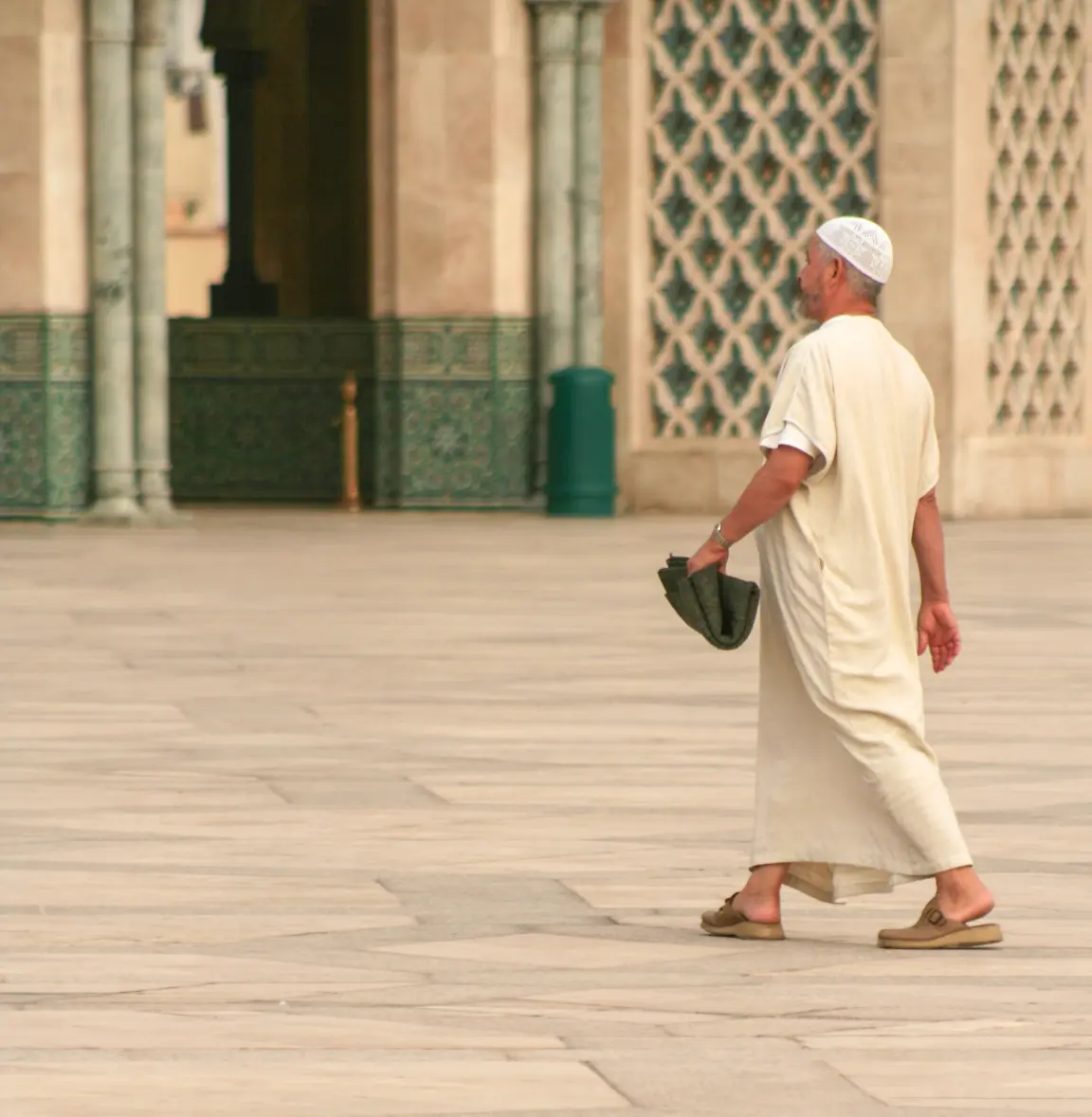 man-floor-spring-sitting-sports-morocco-1101755-pxhere.com